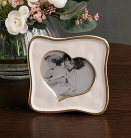 Beatriz Ball FRAME Encanto Curved Heart 5 x 5