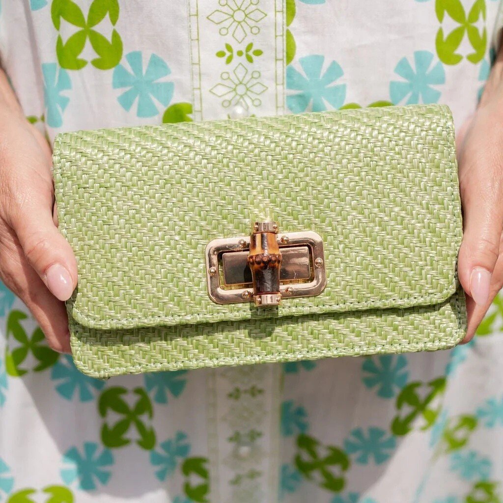 Green Lilly Clutch - WS