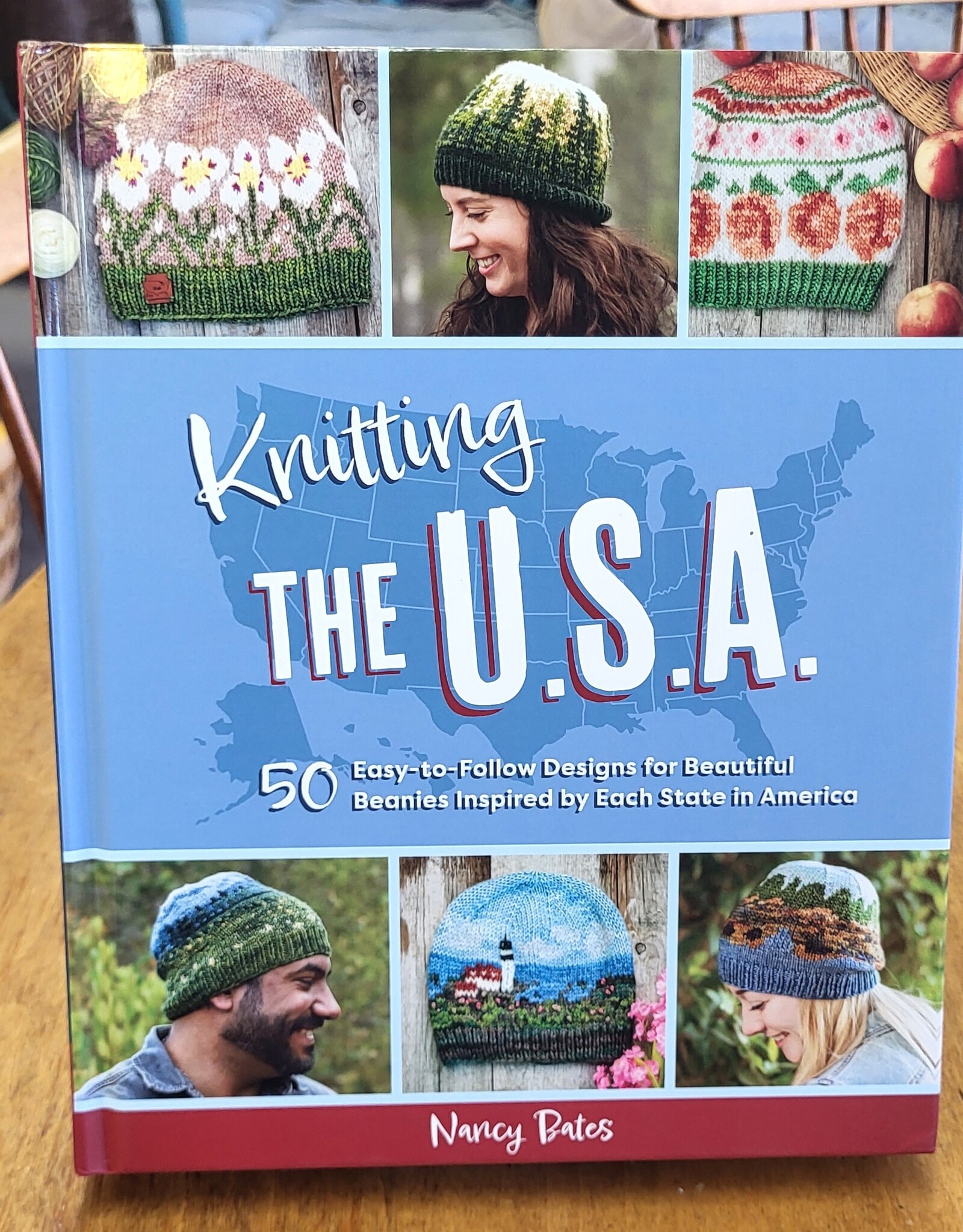 Simon & Schuster Knitting the USA