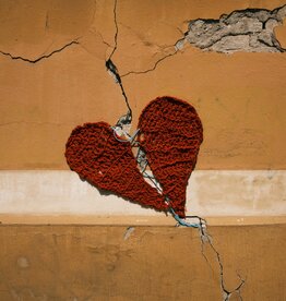 Close-Knit Yarn Cooperative Class Darn It! Methods for Mending Your Knitting