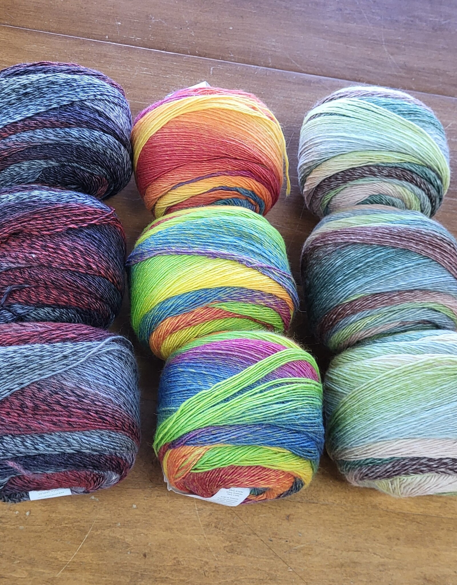 Universal Yarn Colorburst