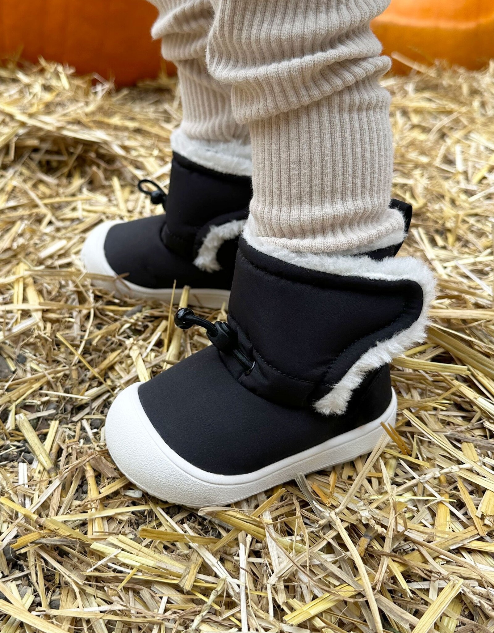 Jan & Jul FA25 Stay-Put Trail Booties