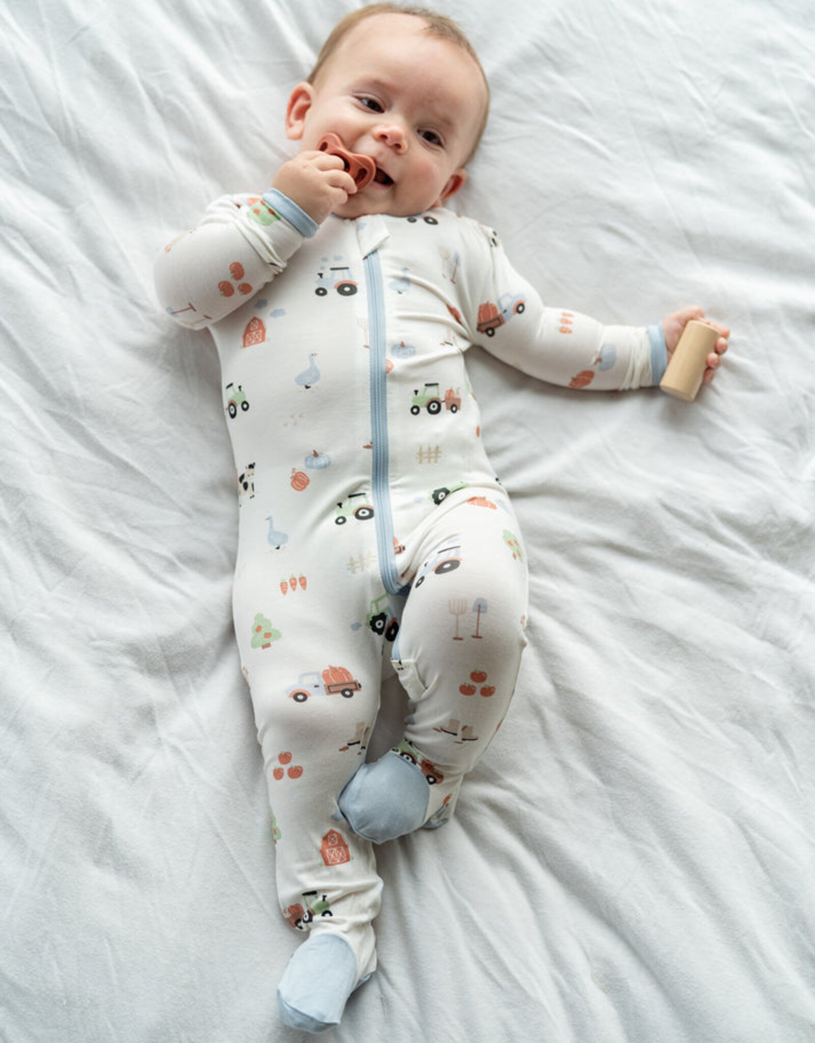 Silkberry FA25 Footed Zip Sleeper