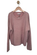 Mid FA26 G Fluffy Sweater