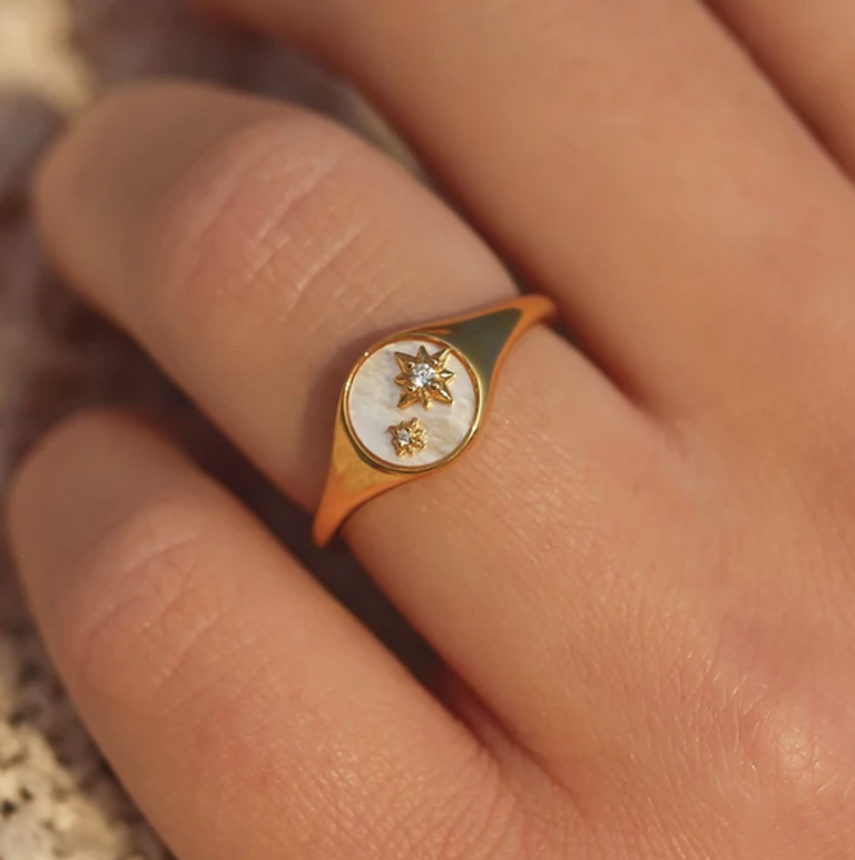 LA KAISER MOTHER OF PEARL SPELLBOUND SIGNET RING