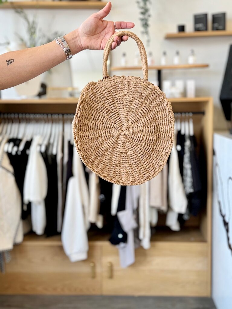 L J LJ ROUND RAFFIA BAG