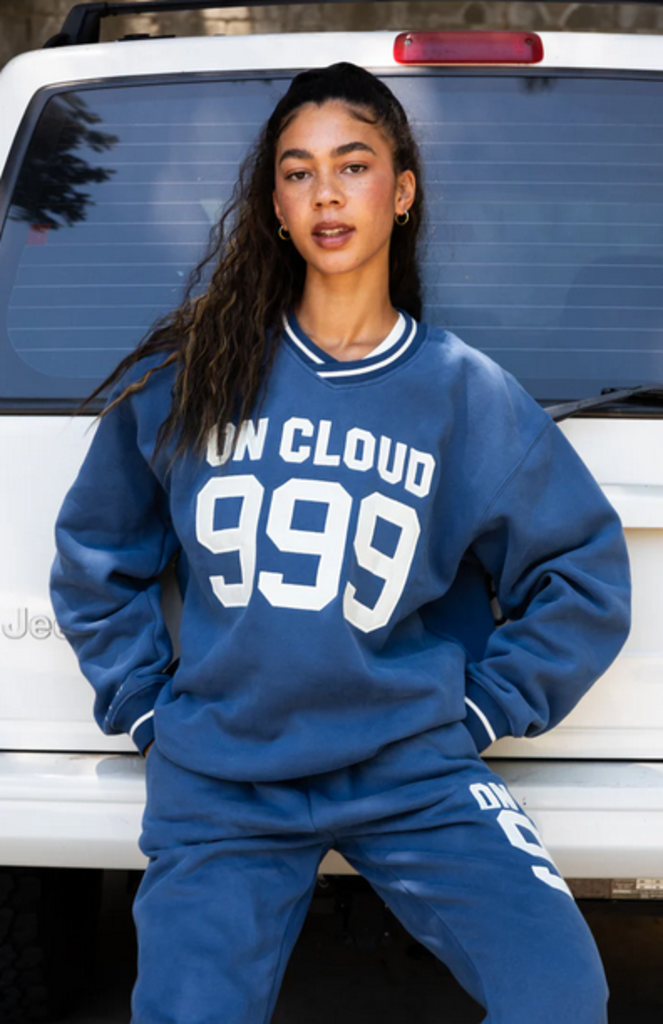 ON CLOUD NINE SWEATSHIRT - L A D Y J O N E S