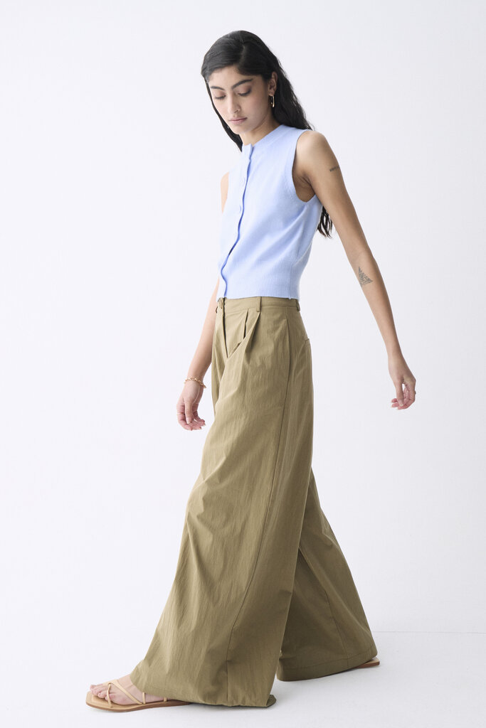 DELUC ALMADA KNIT VEST