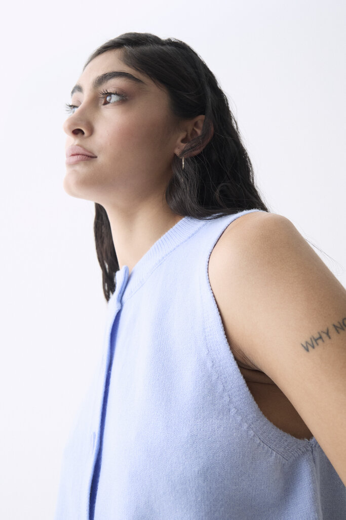 DELUC ALMADA KNIT VEST