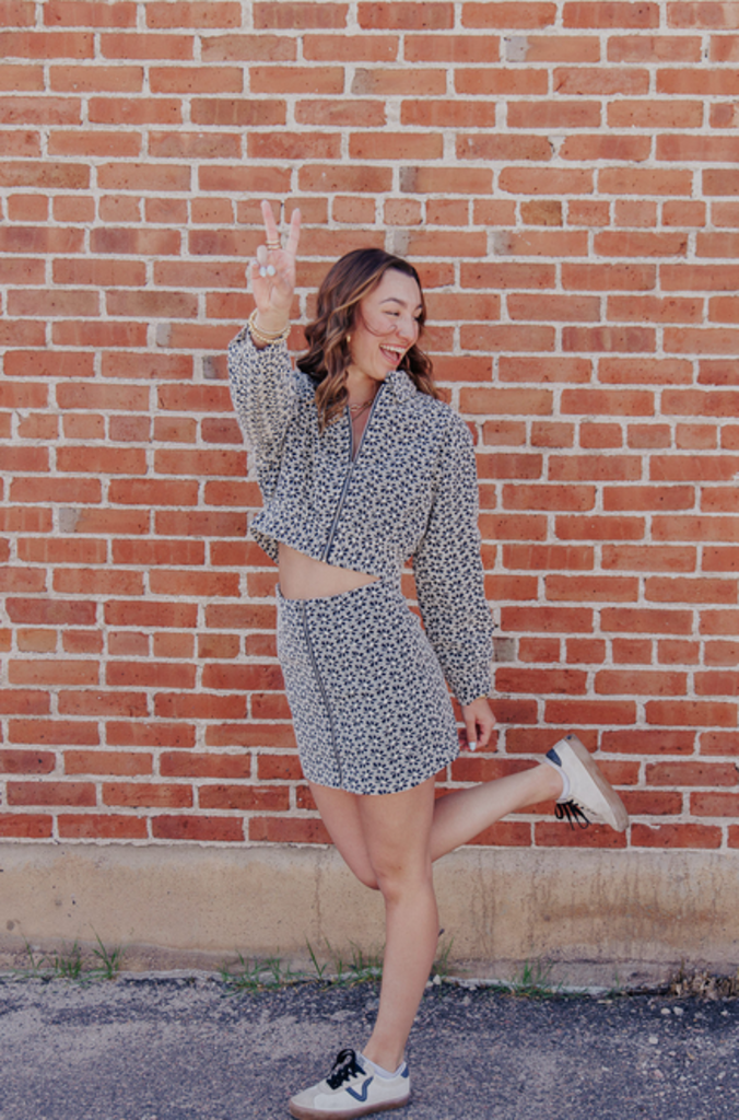 DAISY EMBROIDERED SKIRT