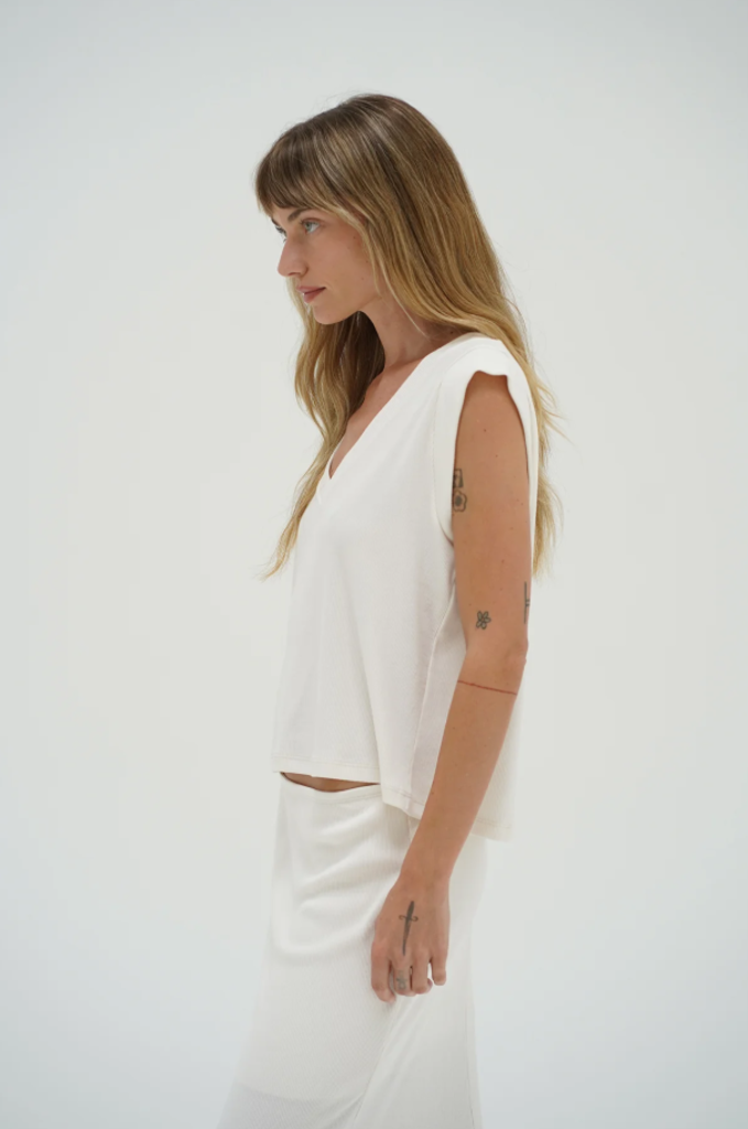 LNA ORO RIBBED SLEEVELESS TEE