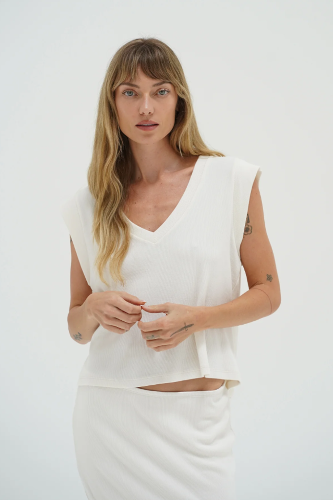 LNA ORO RIBBED SLEEVELESS TEE
