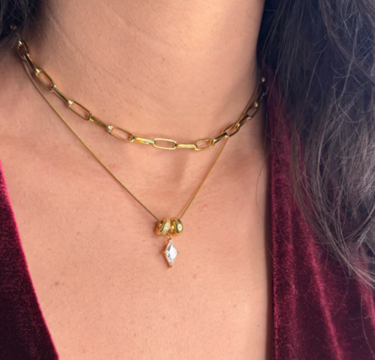 JURATE LA ENHANCE CHARM NECKLACE