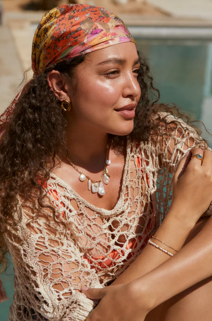 JURATE LA THE WORLD IS YOUR OYSTER NECKLACE