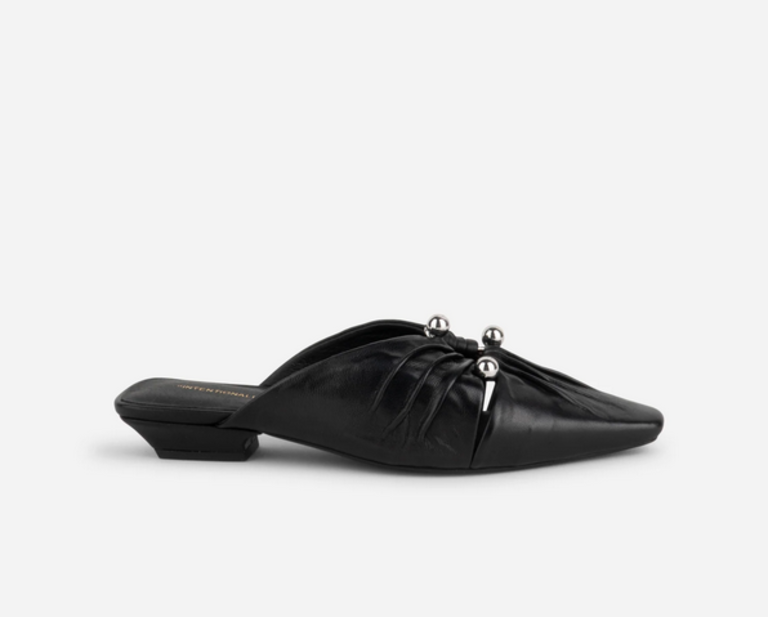 INTENTIONALLY BLANK NOAH HEEL