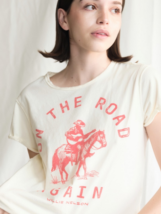 PEOPLE OF LEISURE WILLIE NELSON ON THE ROAD AGAIN TEE