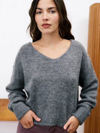 FRNCH DICKENS SWEATER