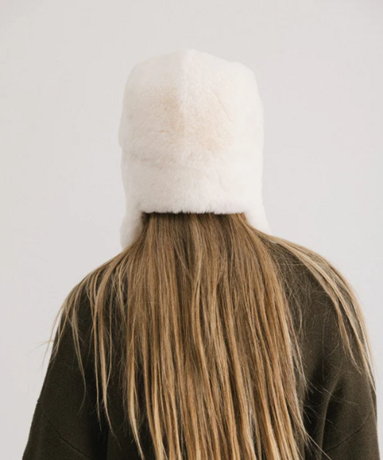 GIGI PIP LOGAN FAUX FUR TRAPPER HAT