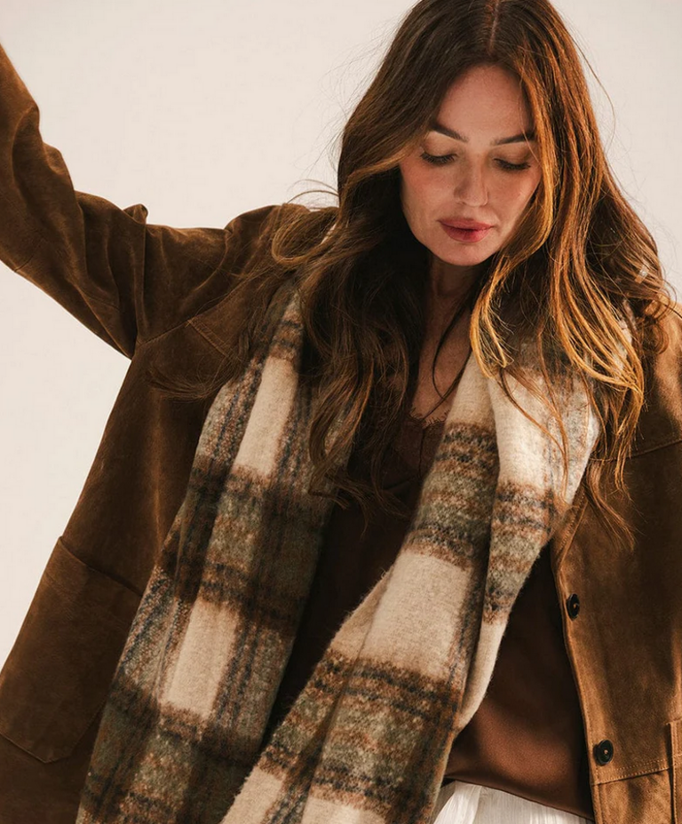 GIGI PIP MIK OVERSIZED SCARF