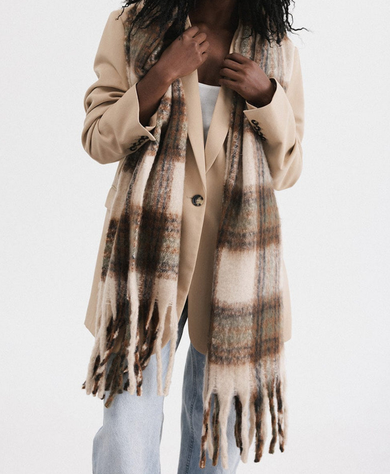 GIGI PIP MIK OVERSIZED SCARF