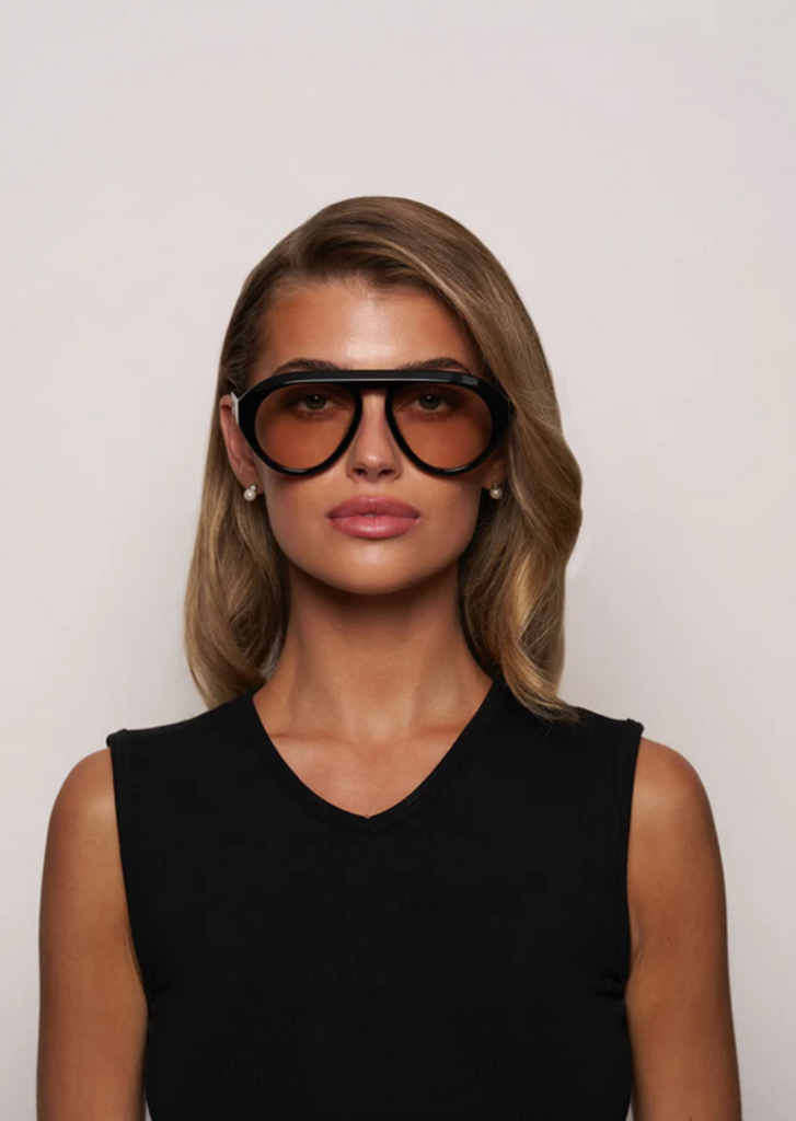 ELISA JOHNSON THE VAL