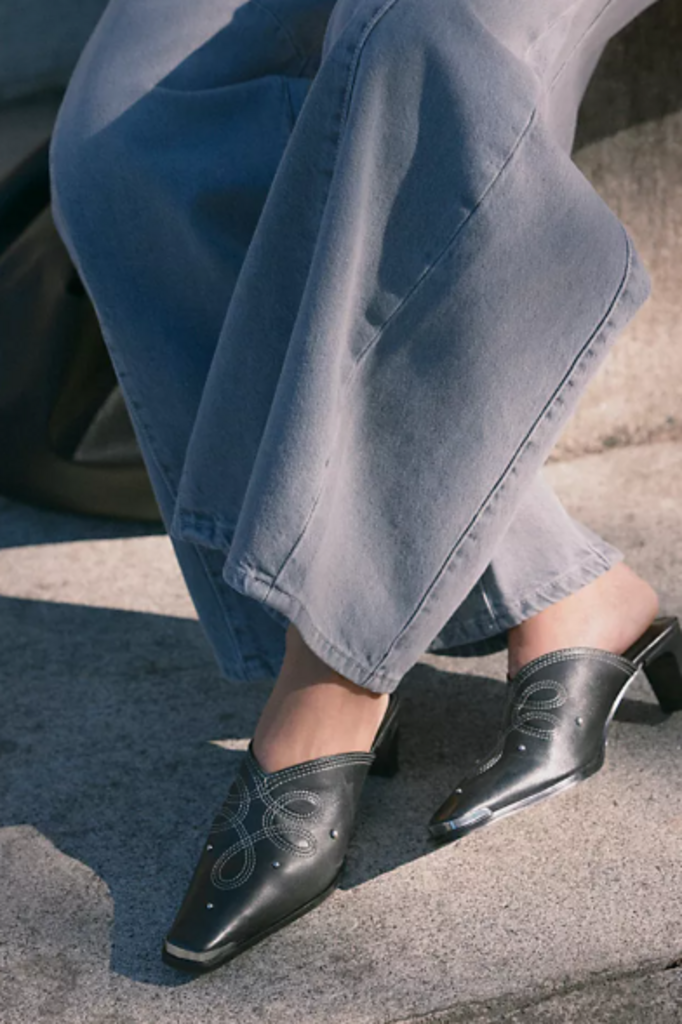 FREE PEOPLE ROXI MULE