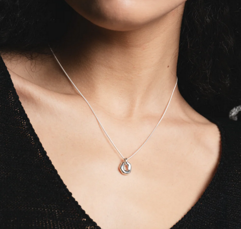 WOLF CIRCUS GIGI NECKLACE