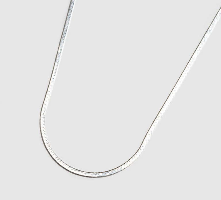 WOLF CIRCUS THIN HERRINGBONE NECKLACE