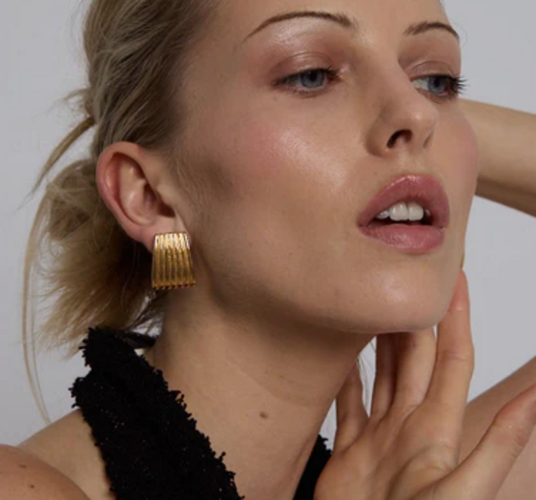 HEAVEN MAYHEM RIBBED EARRING