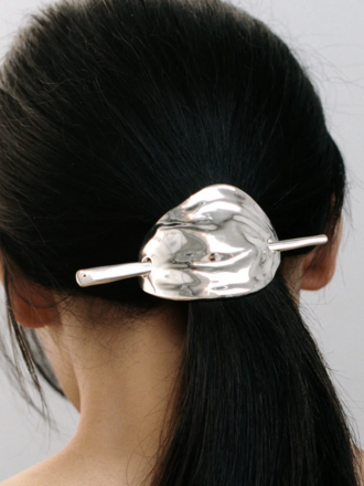 WOLF CIRCUS BEAN FRENCH PIN