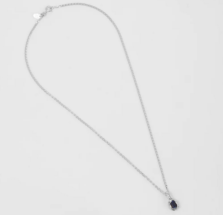 WOLF CIRCUS UMA NECKLACE