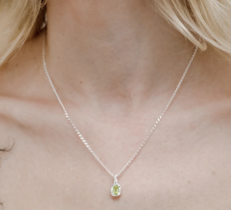 WOLF CIRCUS UMA NECKLACE