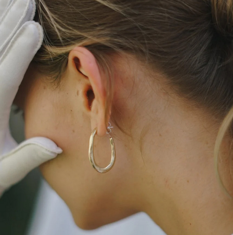 AMANDA HUNT LAKE HOOPS