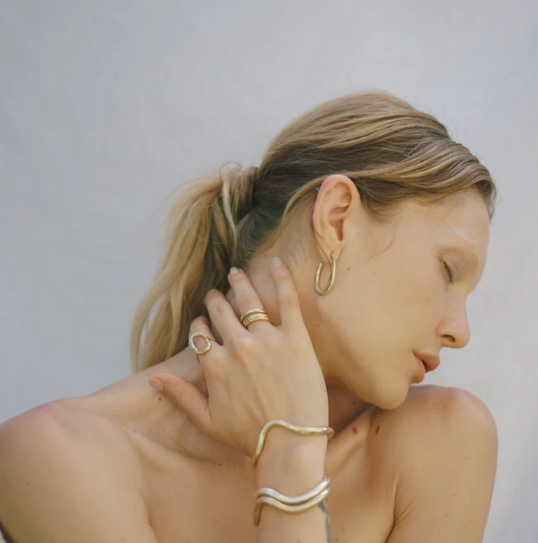 AMANDA HUNT LAKE HOOPS