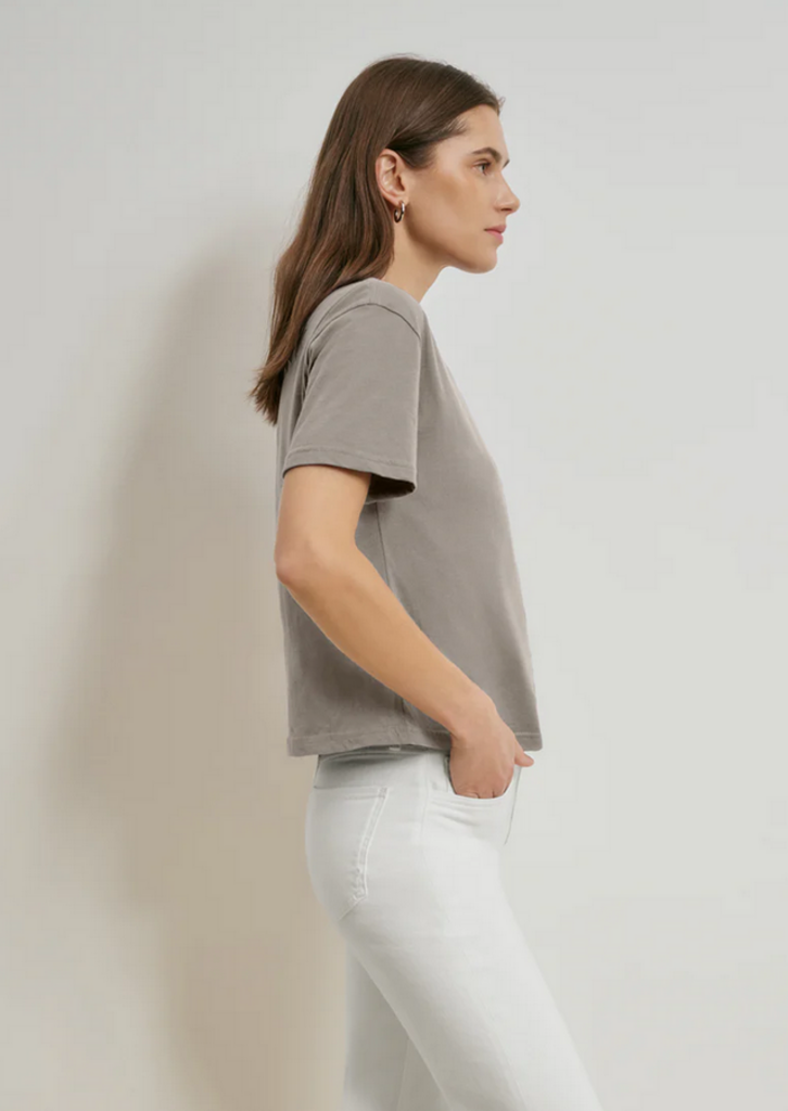 FAVORITE DAUGHTER THE FAVORITE TEE