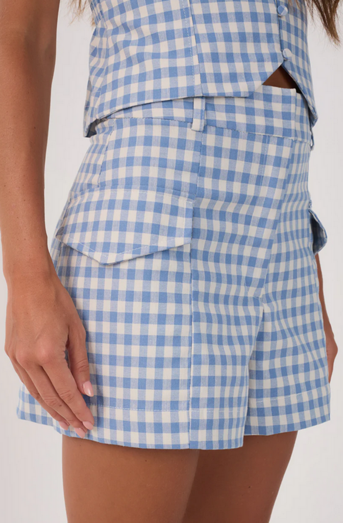 DRESS TO GINGHAM SHORTS