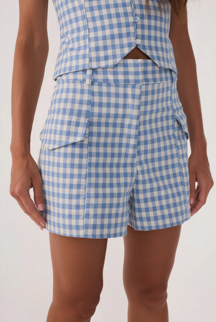 DRESS TO GINGHAM SHORTS