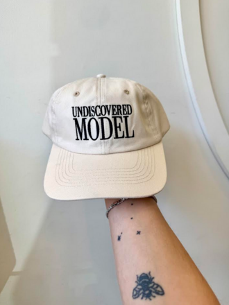 FAVORITE DAUGHTER UNDISCOVERED MODEL BASEBALL CAP