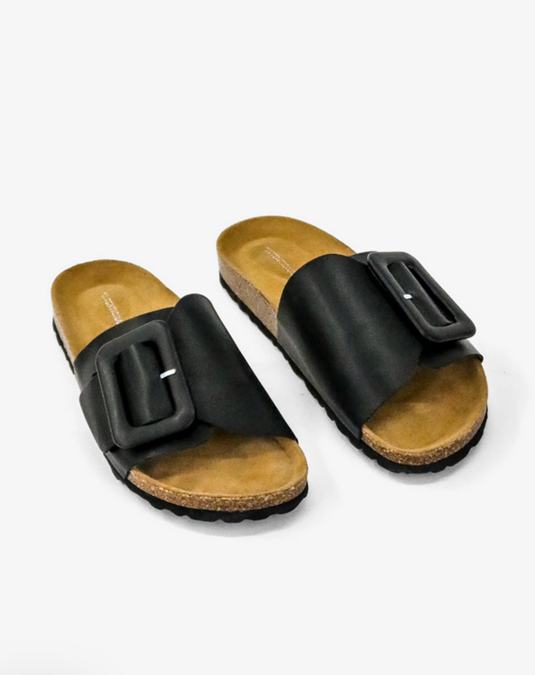 INTENTIONALLY BLANK CLARICE SANDAL