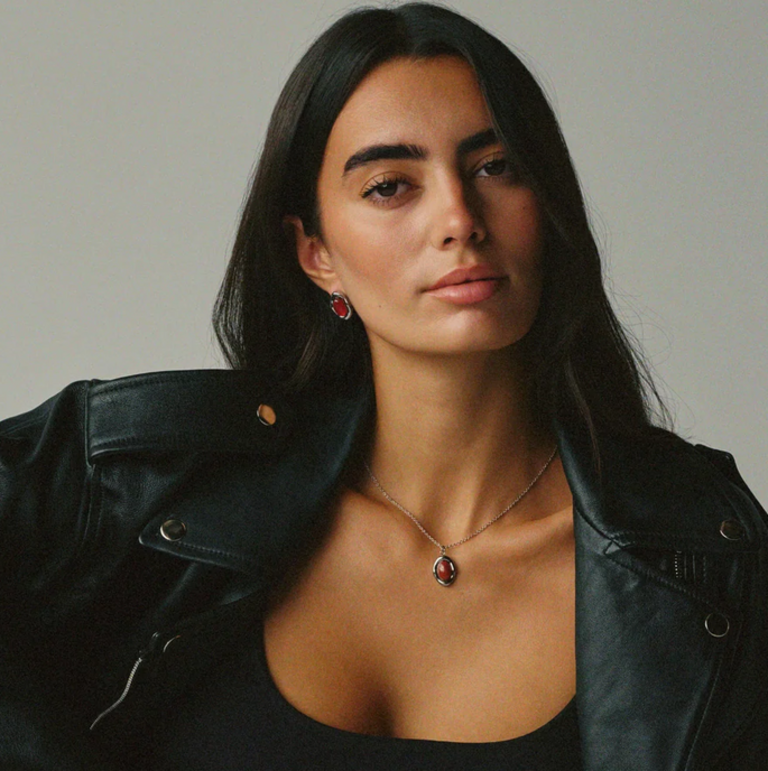 TWENTY COMPASS BORDEAUX NECKLACE