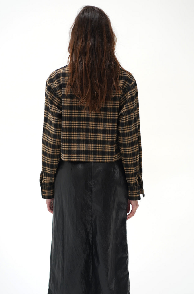 LNA JUNO CROPPED BUTTON UP