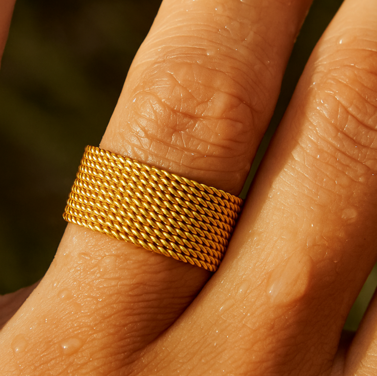ELLIE VAIL ETTA MESH RING