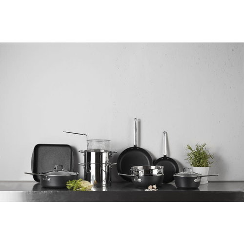 Scanpan TECHNIQ Saucepan 22 cm Windsor