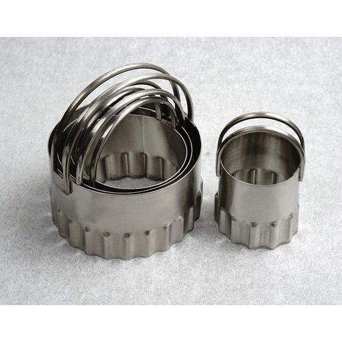 Endurance Biscuit Cutters Round Rippled Set of 4