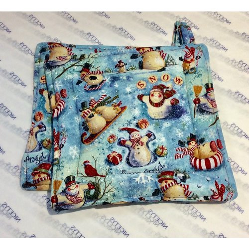 Carol's Nicetys Pot Holder Set of 2 Handmade in Canada Christmas Carol's Nicetys Pot Holder Set of 2 Handmade in Canada Christmas