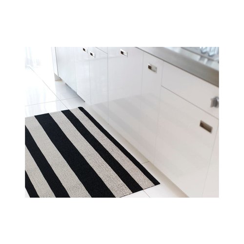 Chilewich Doormat Bold Stripe Shag Black and White