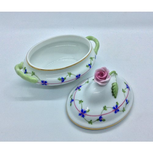 Herend Mini Soup Tureen / Keepsake Box with Rose Knob and Garland Design 15 x 10 cm HEREND