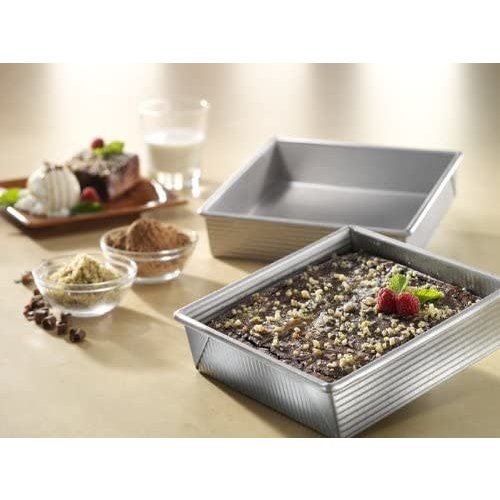 USA Pan USA Seamless Square Cake Pan 8 x 8 x 2.25 ins.