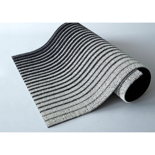 Chilewich Big Mat Domino Shag Black and White