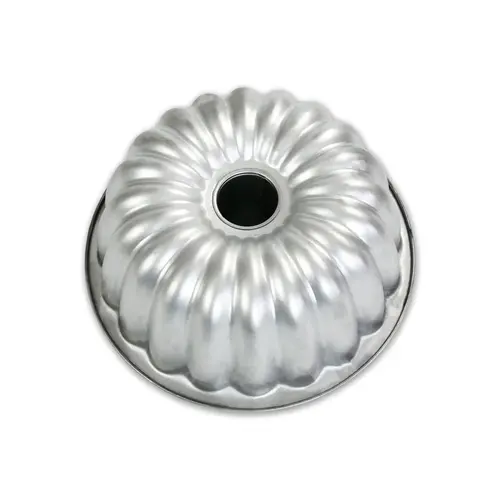 USA Pan USA Scalloped Tube Cake Pan